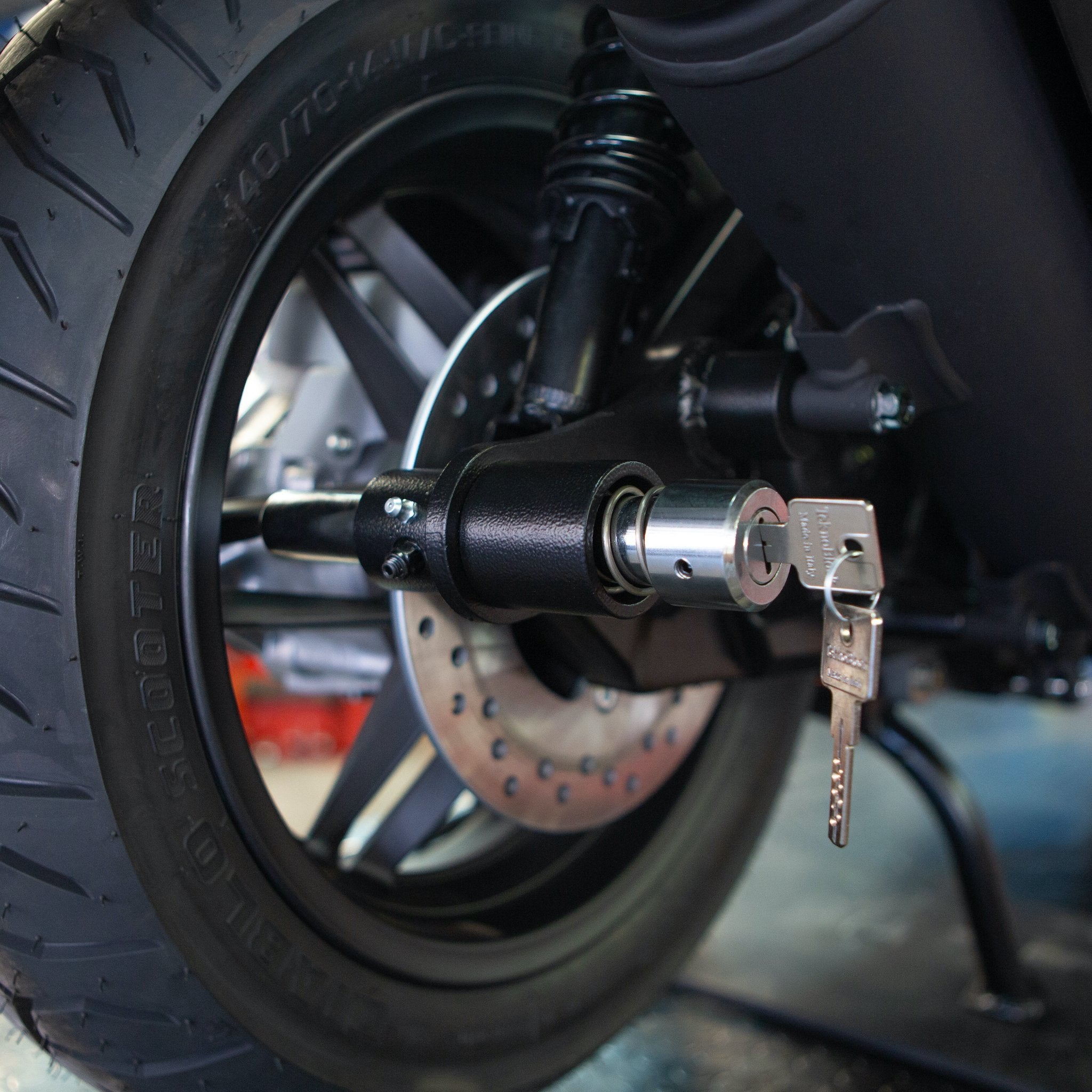 Honda Forza 300-Scooter Lock-EasyBlock
