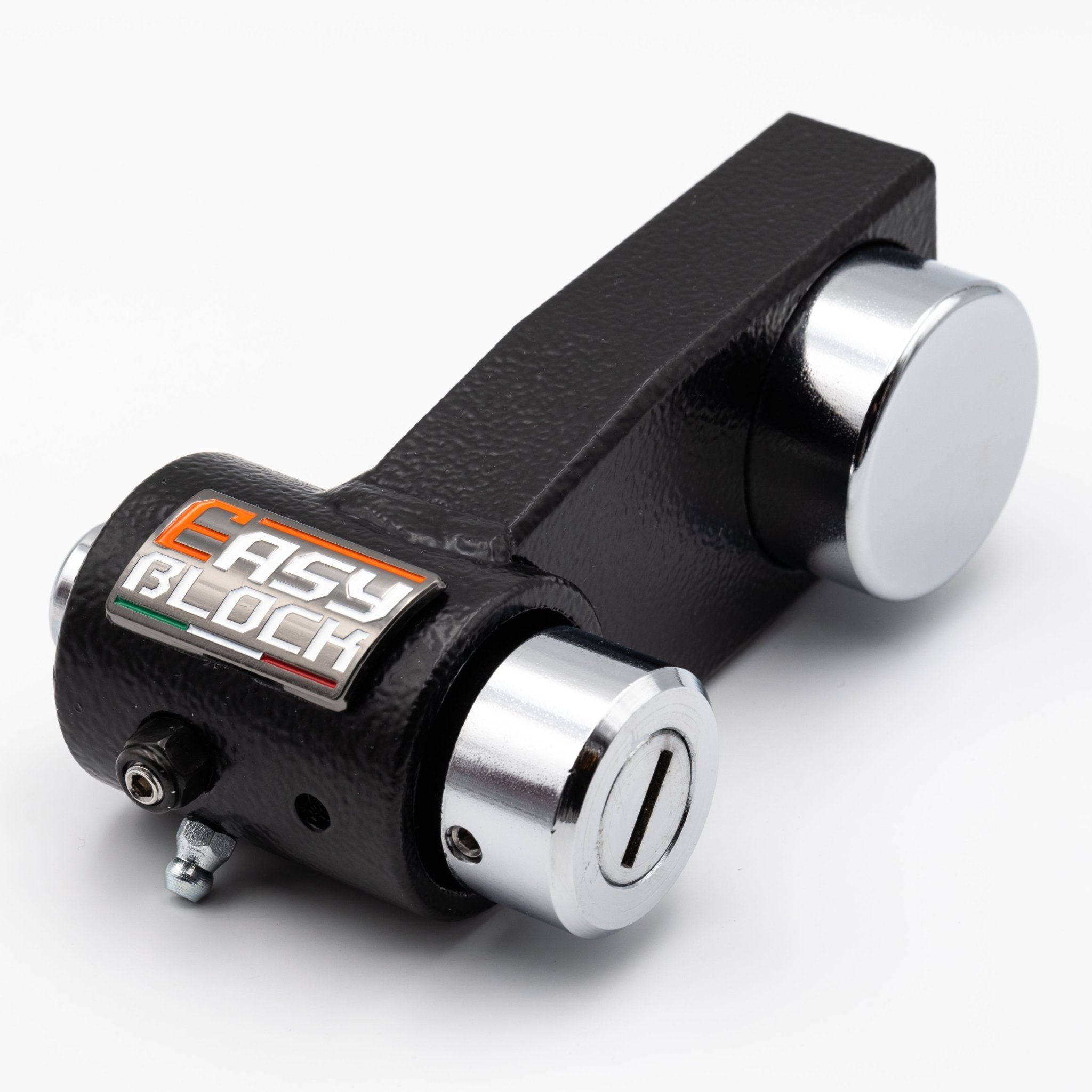 TMAX 560